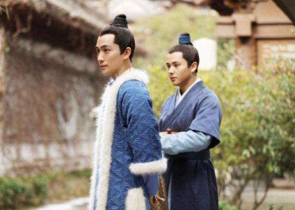 李清照的绿肥红瘦是指，绿肥红瘦暗指什么（与李清照诗词意思截然不同）