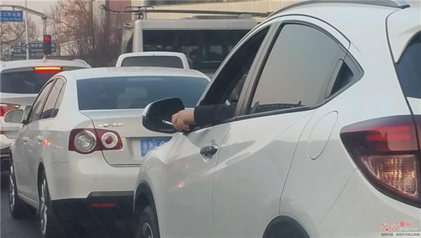 烟瘾犯了怎么缓解，多年烟瘾犯了很难受（一分钟戒烟法一一我利用它彻底告别烟瘾）