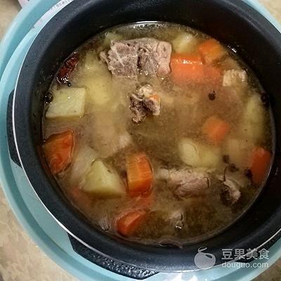 清炖排骨怎么做最好吃，清炖排骨怎么煮才好吃（清炖排骨的做法）