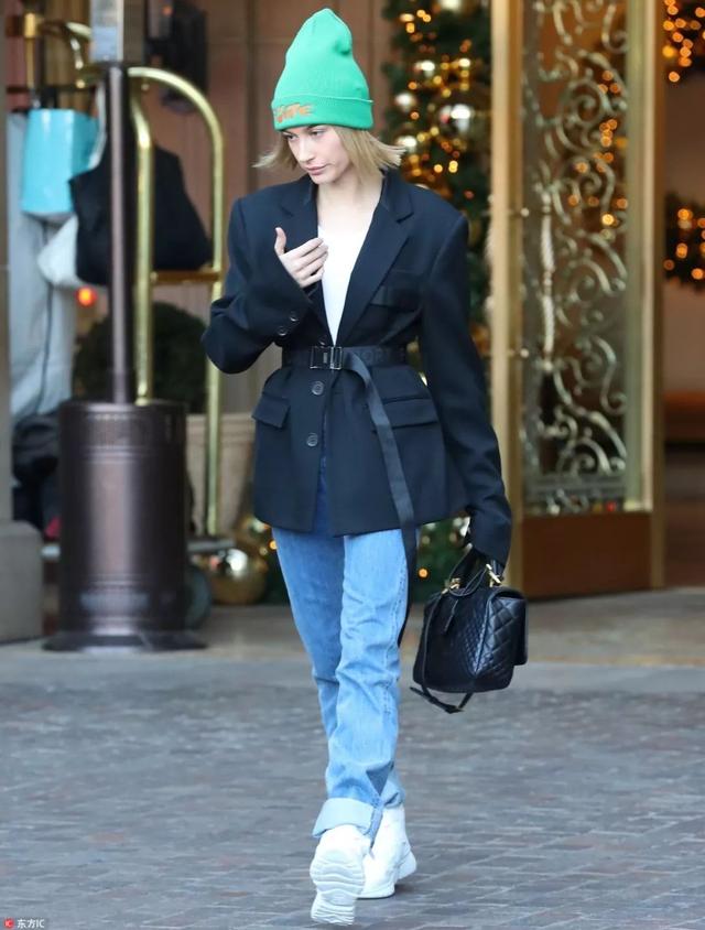 蚂蚁竞走十年了，蚂蚁竞走十年了什么梗（感谢你终于离开了我的衣橱）