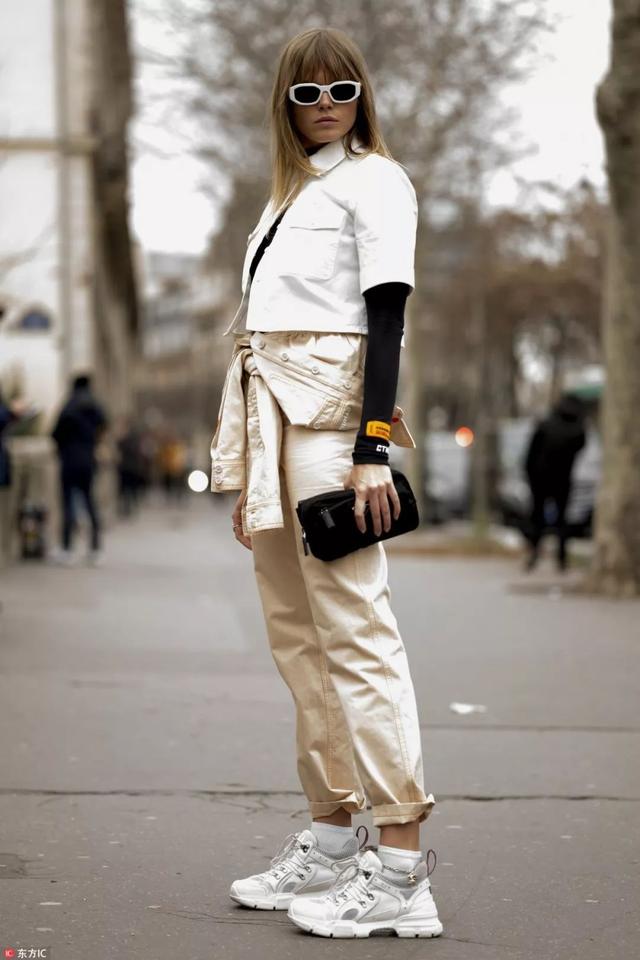 蚂蚁竞走十年了，蚂蚁竞走十年了什么梗（感谢你终于离开了我的衣橱）