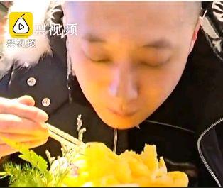 油炸冰溜子为何不化，油炸冰溜子为何不化水（东北硬菜“油炸冰溜子”）