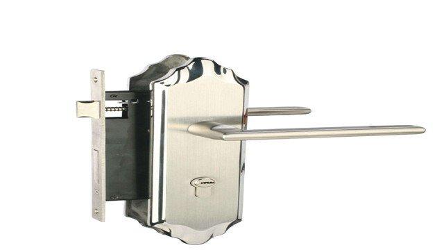 飞云防盗门安全技术，飞云防盗门是十大名牌吗（买一把什么样的防盗门锁更安全）