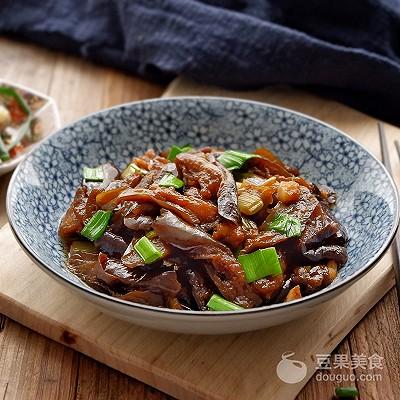 油焖茄子的正宗做法窍门，油焖茄子的做法 最正宗的做法（“油焖”茄子的做法）