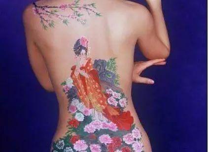 人面桃花别样红，人面桃花别样红意思（人体国画，美的盛宴）