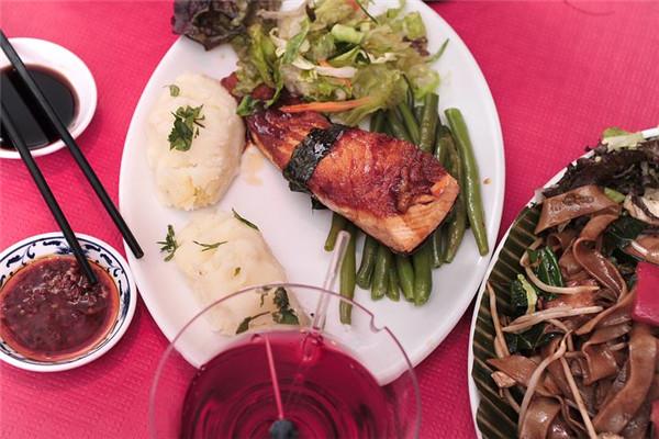 上火的食物有哪些，燥热上火的食物有哪些（专家提醒：这5类食物）