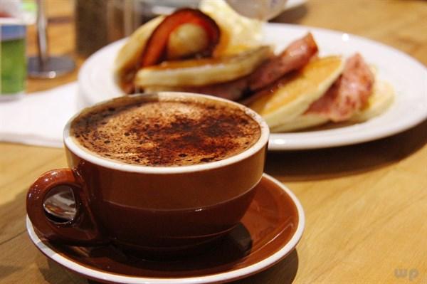 早上喝咖啡好不好，早起后喝咖啡到底好不好（喝咖啡没有你想象的那么多危害）