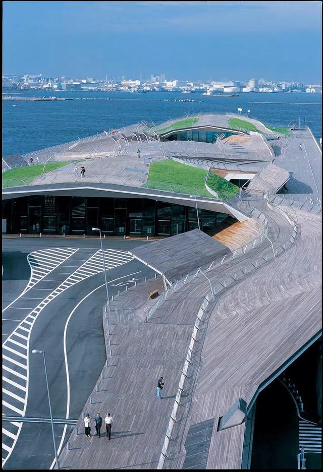 过年不回家的理由，年轻人不回家过年的9个理由（过年，你为什么不愿意回家）