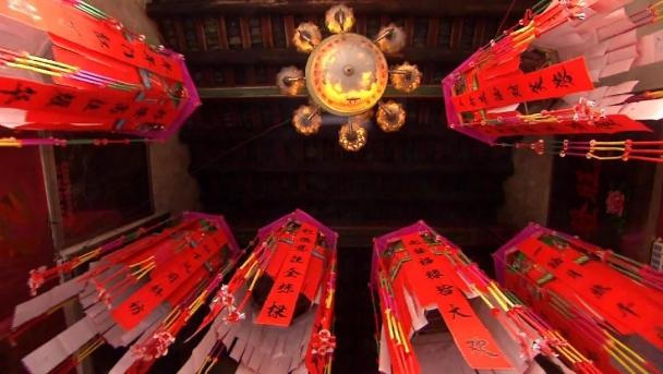 添丁挂灯笼习俗，添丁灯笼传统（上灯——添丁……河源忠信花灯照亮新年）