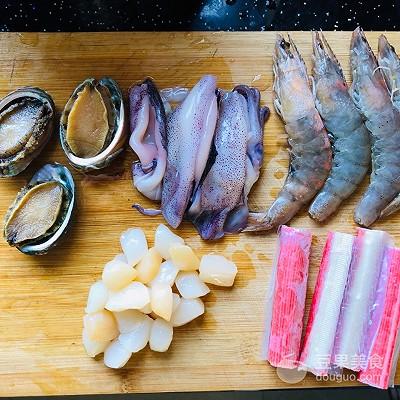 蟹棒的做法大全家常，蒜蓉什锦海鲜的做法