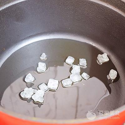 烧鸭子的家常做法，让你停不下筷子的红烧鸭子