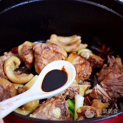 烧鸭子的家常做法，让你停不下筷子的红烧鸭子