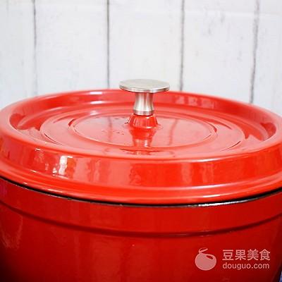 烧鸭子的家常做法，让你停不下筷子的红烧鸭子