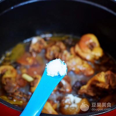 烧鸭子的家常做法，让你停不下筷子的红烧鸭子