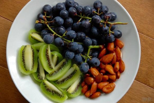 流产后必吃的12种水果，流产后必吃12种水果（小月子能吃水果吗）