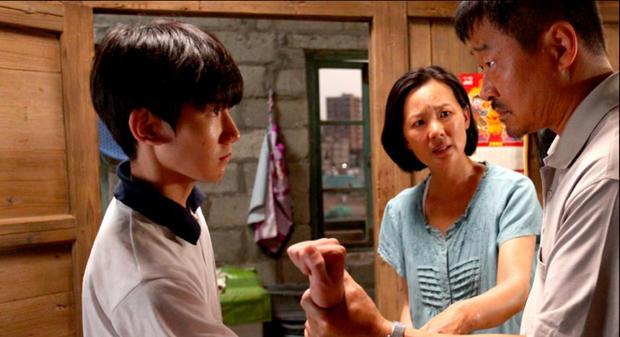 地久天长的内容大概，地久天长故事情节（王小帅《地久天长》到底讲了啥）