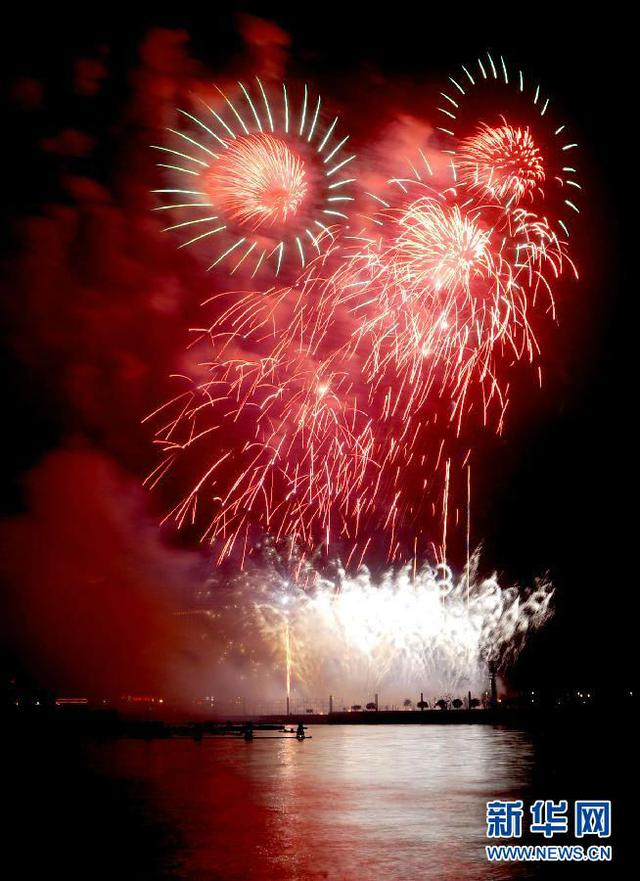 元宵节情人节祝福语，情人节元宵节祝福语（2019元宵节四字祝福语说说怎么发）