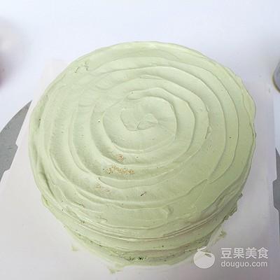 草莓蛋糕。，草莓蛋糕的寓意是什么（春暖花开抺茶草莓蛋糕图片）