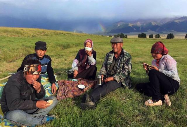 萧县活羊价格今日羊价格表，今年牛羊肉价格会降价吗（涉及羊肉食材的餐企能得到哪些启示）