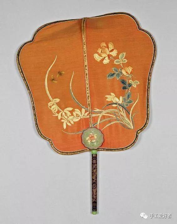 古风扇子做法 古风扇子做法简述，古风扇子做法（传统工艺，轻罗小扇扑流萤）