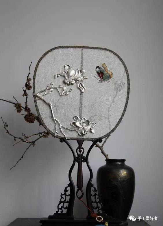 古风扇子做法 古风扇子做法简述，古风扇子做法（传统工艺，轻罗小扇扑流萤）