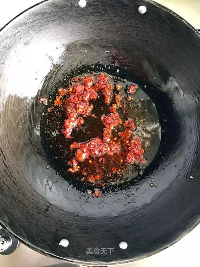 黄焖羊肉的做法最正宗的做法，黄焖羊肉：味道鲜美