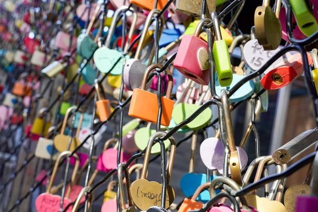 索尼a6500，如何评价索尼微单相机a6500（索尼微单A6400评测）