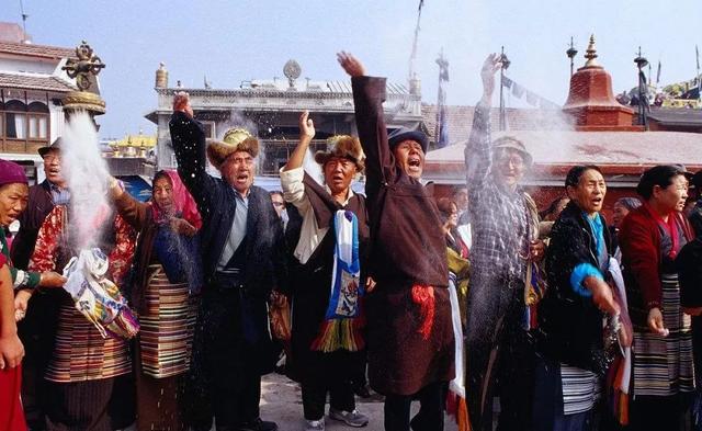 糌粑的功效与作用，西藏有什么特色美食（糌粑可以检验你的朋友圈）