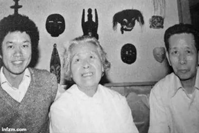 蒋勋和林怀民合照，蒋勋林怀民（“我是会被宠坏的知识分子”）