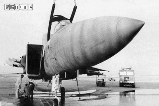 锁定现代空战操作，锁定现代空战怎么玩（真正的空战是怎样进行的）