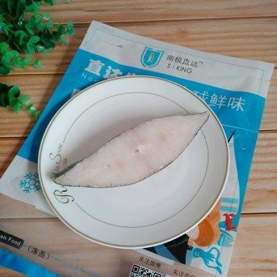 比目鱼怎么做好吃，比目鱼的做法和配方（手把手教你做超好吃的香煎格陵兰比目鱼）