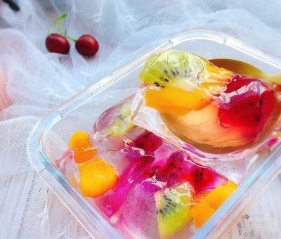 果冻的制作方法，果冻的制作方法是什么（#春季食材大比拼#零失败+自制缤纷果冻）
