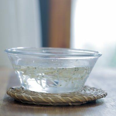 粢饭糕怎么做，10万豆友收藏的银鱼粢饭糕做法