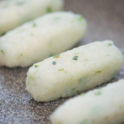 粢饭糕怎么做，10万豆友收藏的银鱼粢饭糕做法