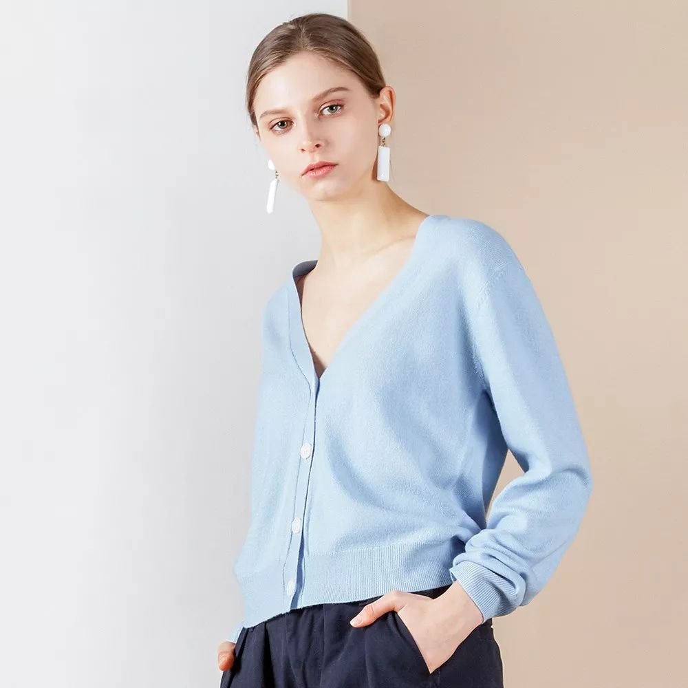 开衫的12种穿法，针织开衫的12种穿法（一件开衫，穿三季，无穷种穿法）