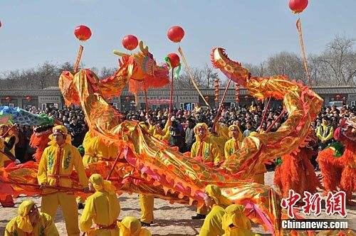 二月二龙抬头 理发，二月二龙抬头的风俗剪头发（二月二龙抬头理发来历原因）