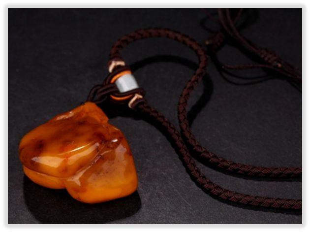 中药琥珀的功效，琥珀有那些药用功效（中药知识必学：琥珀）