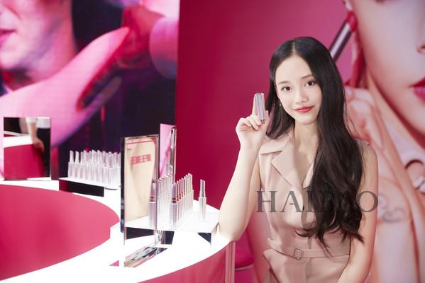cd口红是什么牌子，tf口红是什么牌子（魅惑星耀唇膏新品发布）