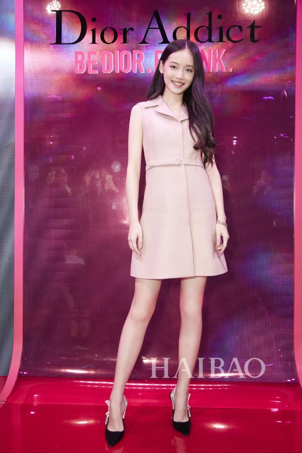 cd口红是什么牌子，tf口红是什么牌子（魅惑星耀唇膏新品发布）