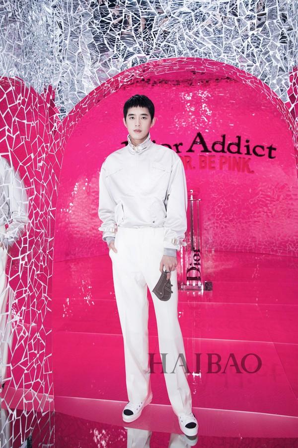 cd口红是什么牌子，tf口红是什么牌子（魅惑星耀唇膏新品发布）