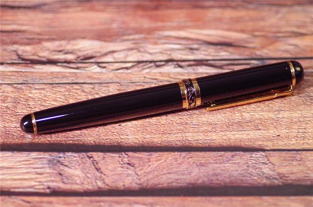 f尖是多少mm，百乐ef尖是多少mm（一个成功的老板需要一套好钢笔）