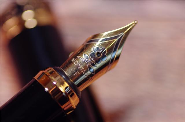 f尖是多少mm，百乐ef尖是多少mm（一个成功的老板需要一套好钢笔）