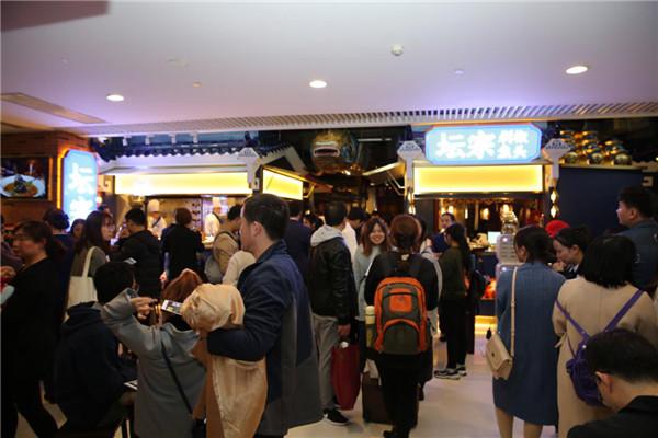 鱼头的做法大全，近30斤大雄鱼做成剁椒大鱼头（俄罗斯鱼头的做法大全）