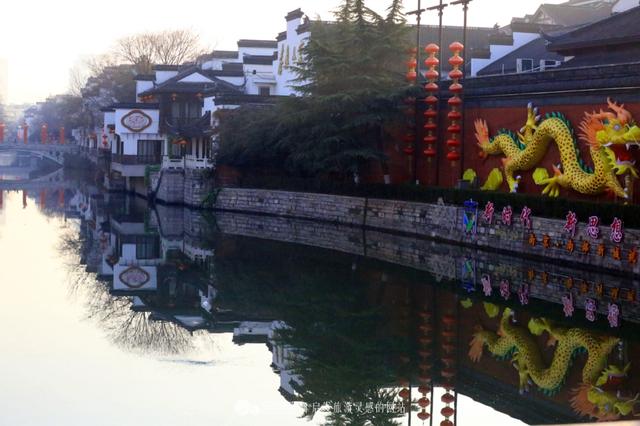 纤纤玉手下一句该怎么说，纤纤玉手词句（一捧秦淮水）