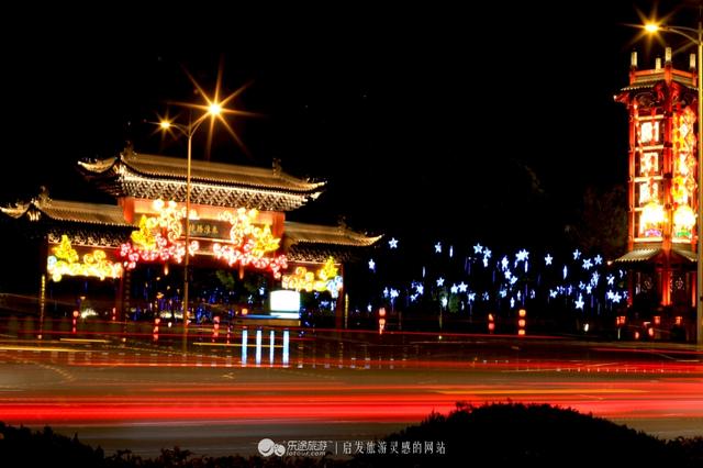 纤纤玉手下一句该怎么说，纤纤玉手词句（一捧秦淮水）