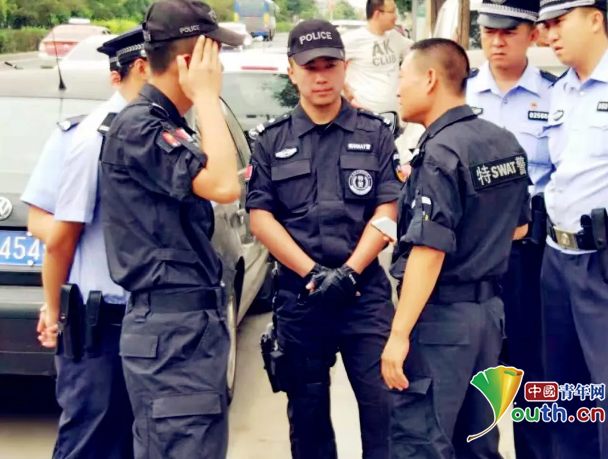 陈翔的《搜》 歌词，爱来过歌词完整版（记山西特警陈翔的生死经历）