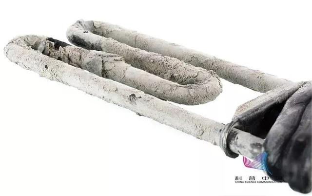 白醋除水垢方法，白醋除水垢方法能马上烧水吗（喝水垢较多的水易患结石）