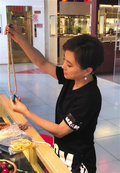 李玲玉是哪里人，李玲玉个人资料简介及家世图（听到《粉红色的回忆》会扑哧一笑）