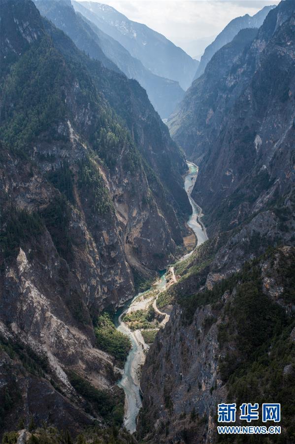 香格里拉地理位置介绍，香格里拉 美景如画
