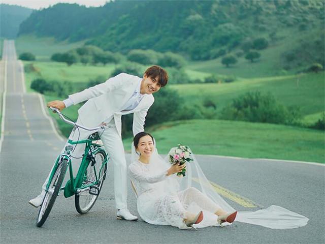 婚礼新郎对新娘的告白，2022婚礼上新郎最感动的话（婚礼上新郎的一分钟告白）